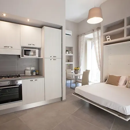 Bovio Prestige Apartament Neapol